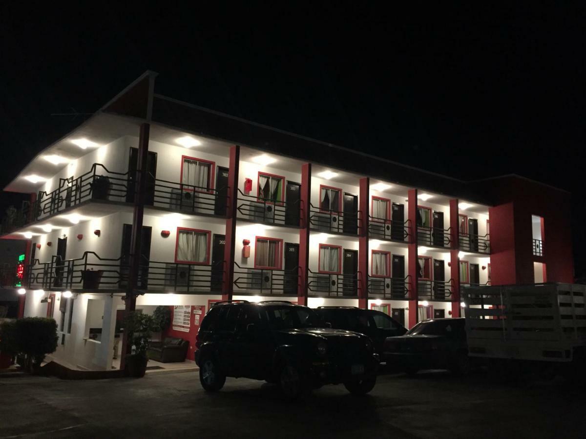 Hotel Descanso Inn Tijuana Ngoại thất bức ảnh